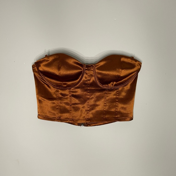 Strapless corset style sweetheart neckline crop top - Picture 2 of 3